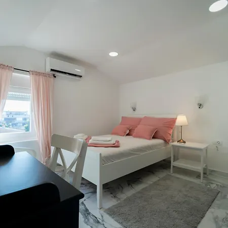 Apartmán The Crown Of Borelli - Grand Penthouse In Old Town Zadar